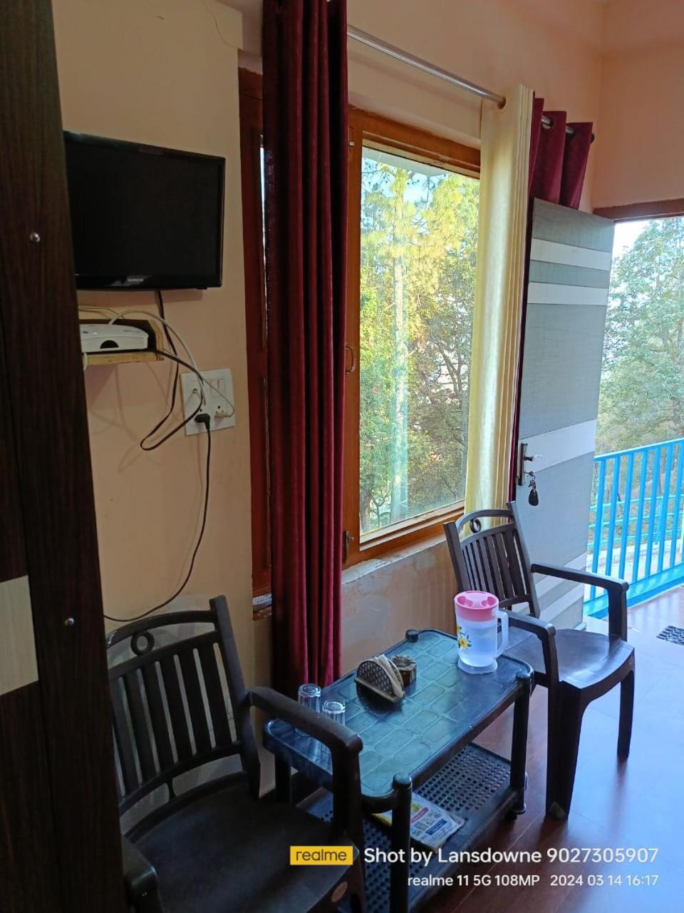 Joshi Holiday Home Stay Lansdowne Dış mekan fotoğraf