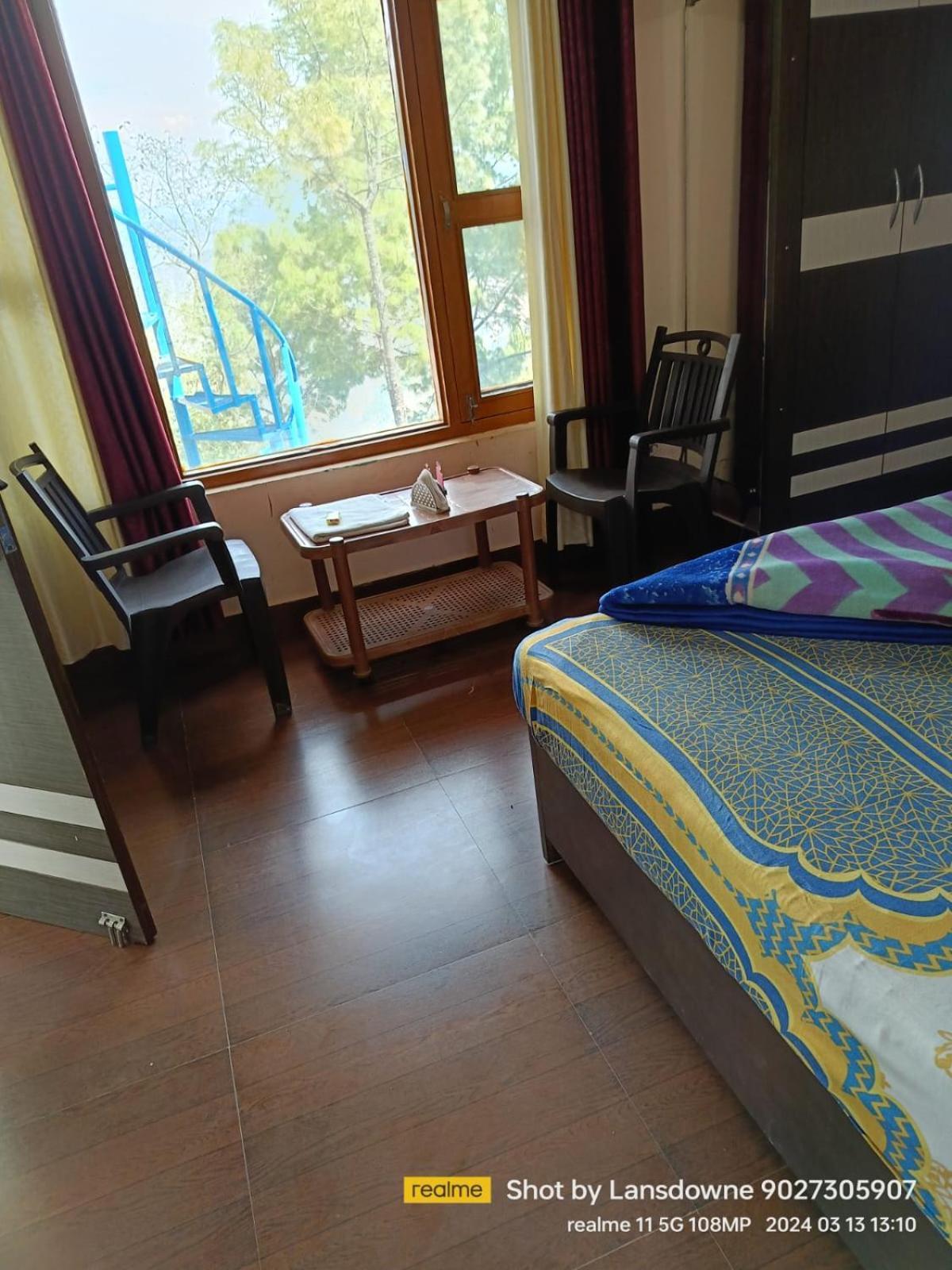 Joshi Holiday Home Stay Lansdowne Dış mekan fotoğraf