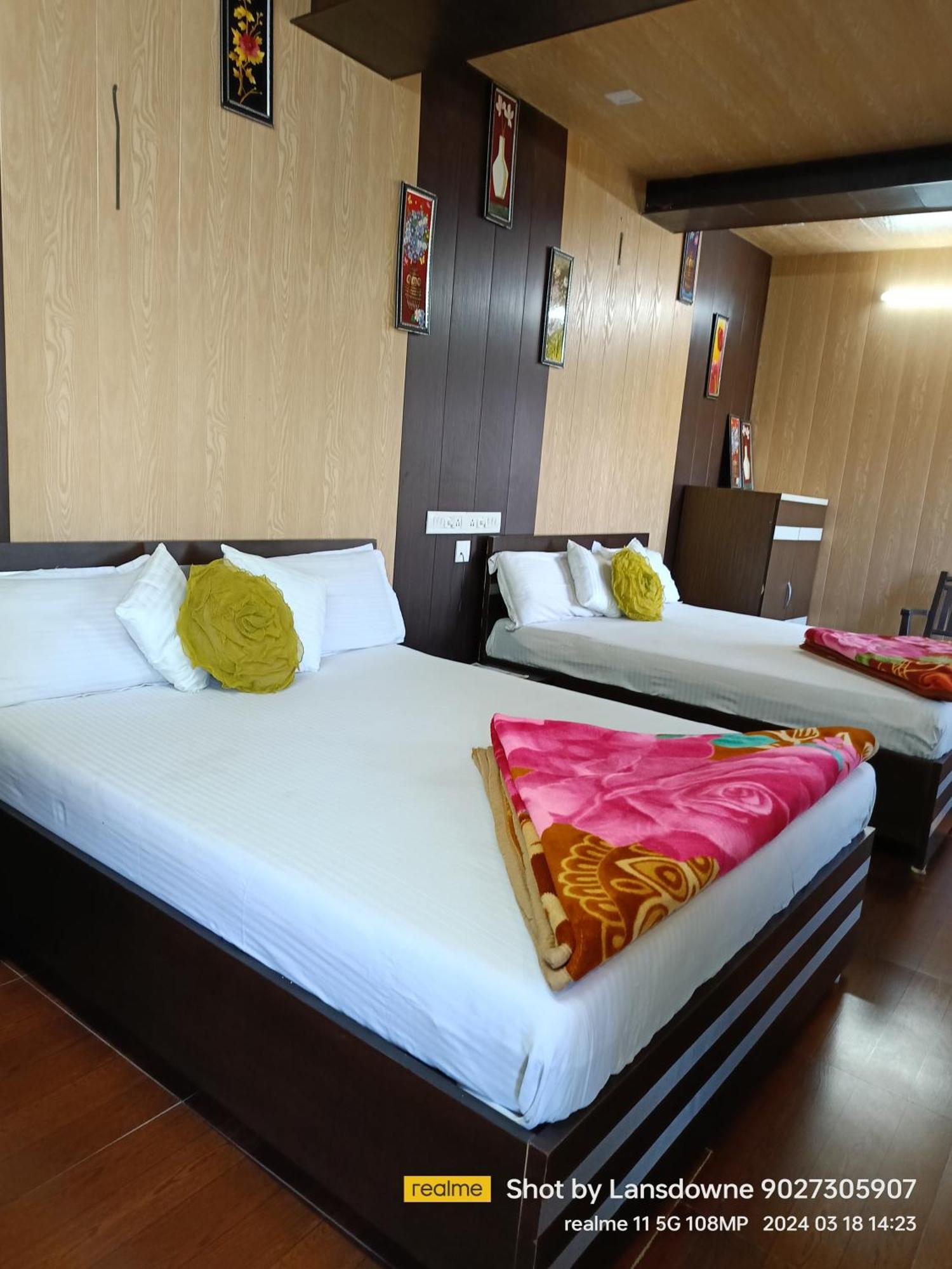 Joshi Holiday Home Stay Lansdowne Dış mekan fotoğraf
