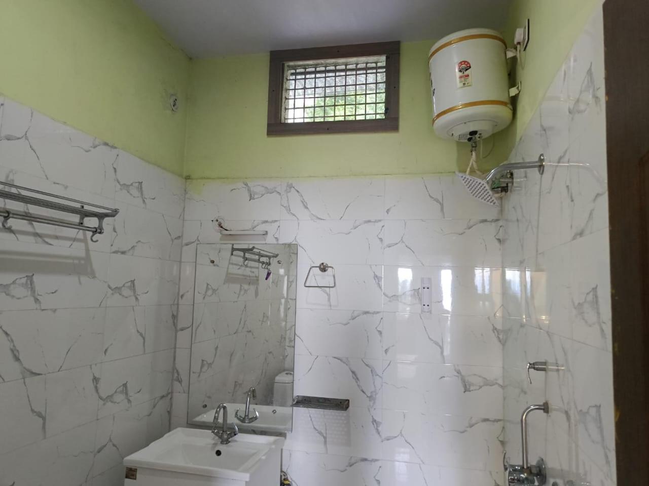 Joshi Holiday Home Stay Lansdowne Dış mekan fotoğraf